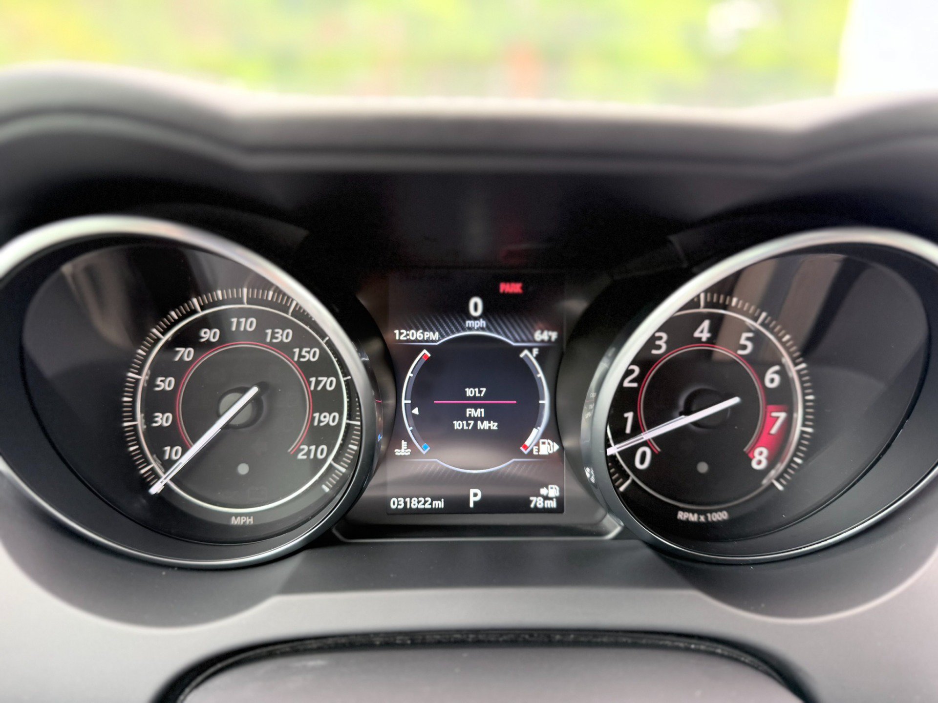 Used 2017 Jaguar F-TYPE R AWD/4WD image 16