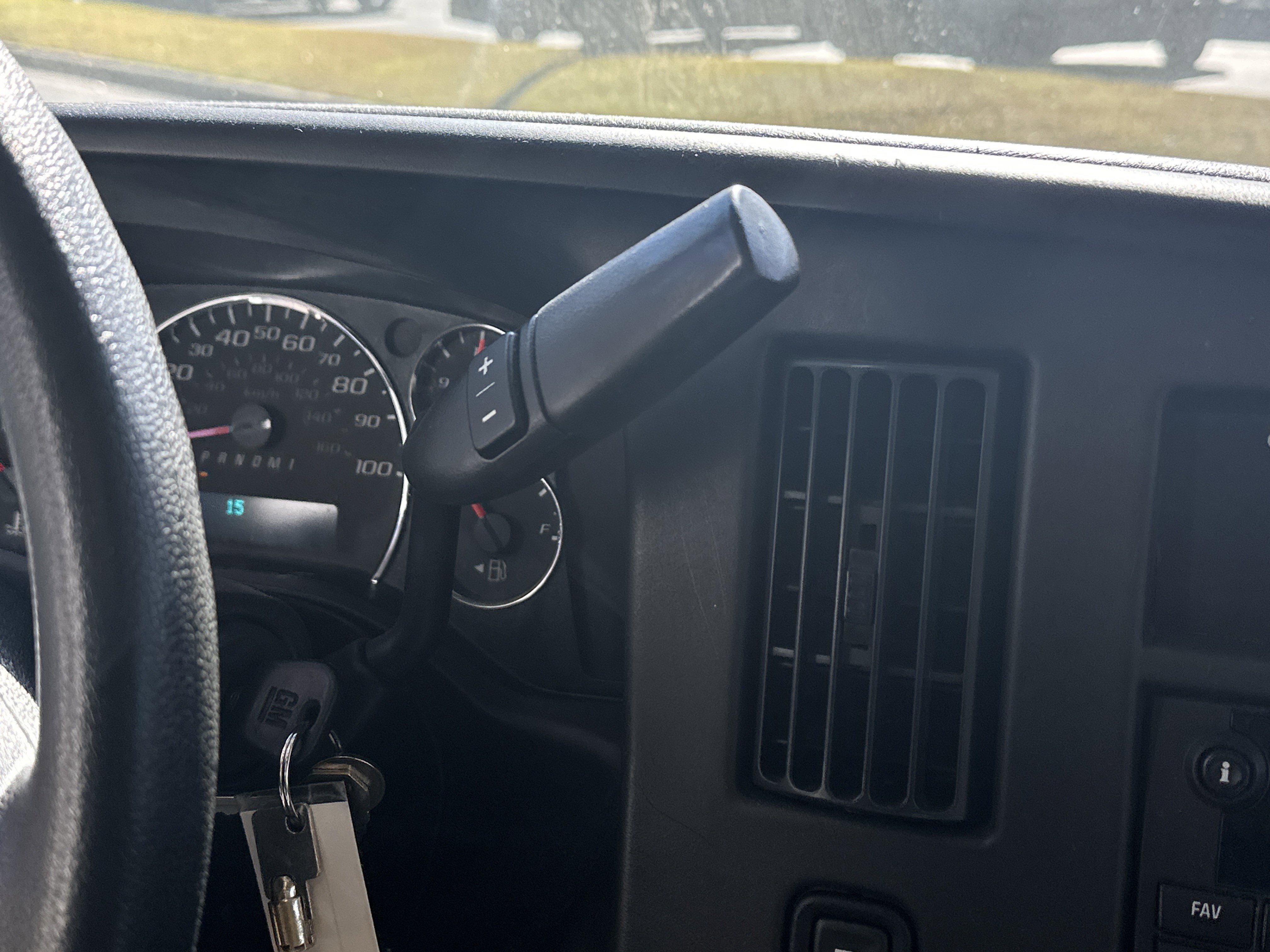 Used 2017 Chevrolet Express 3500 image 23