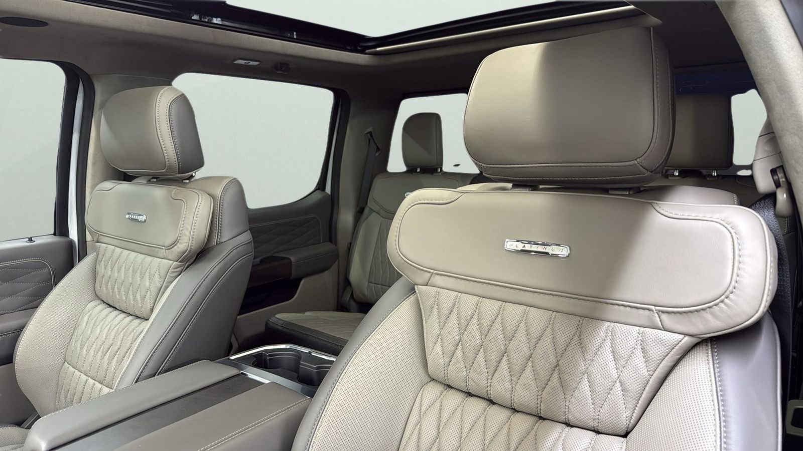 New 2026 Ford F250 Platinum w/ Platinum Plus Package image 11