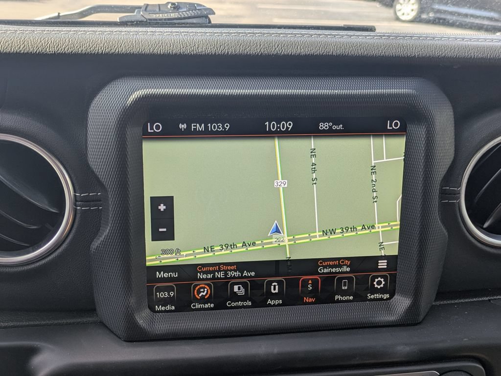 Used 2022 Jeep Wrangler Unlimited Sahara AWD/4WD image 20