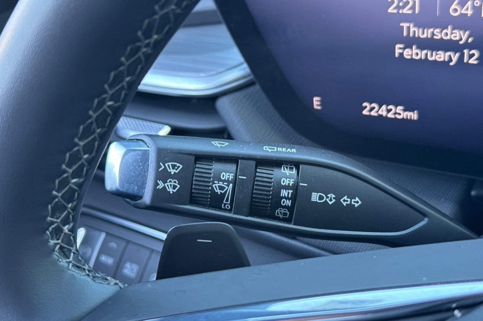 Used 2025 Buick Enclave Preferred FWD image 34