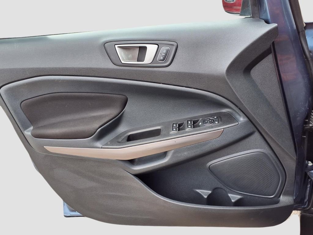 Used 2022 Ford EcoSport SE w/ SE Convenience Package image 27