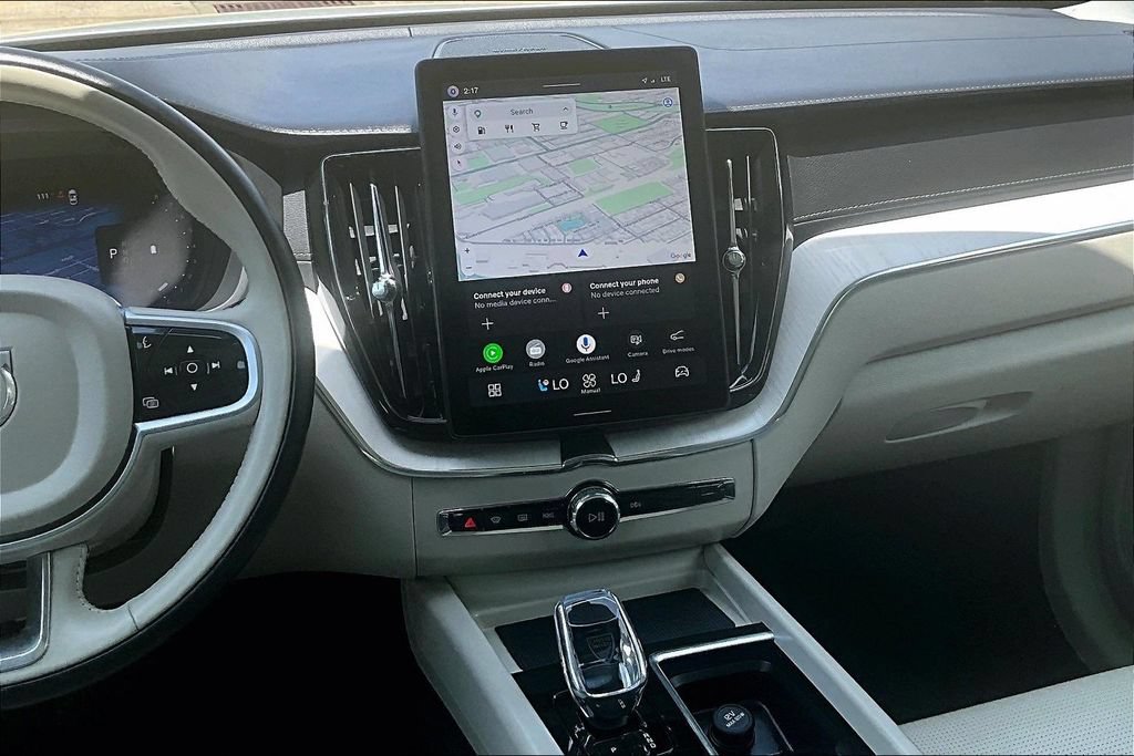 Certified 2026 Volvo XC60 B5 Ultra AWD/4WD image 8