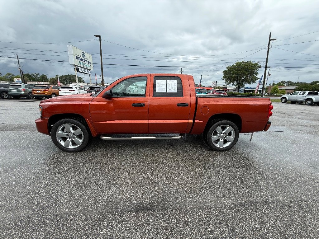Used 2008 Dodge Dakota SLT RWD image 1