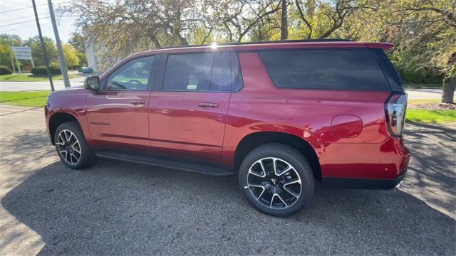 New 2026 Chevrolet Suburban RST w/ Advanced Technology Package image 7