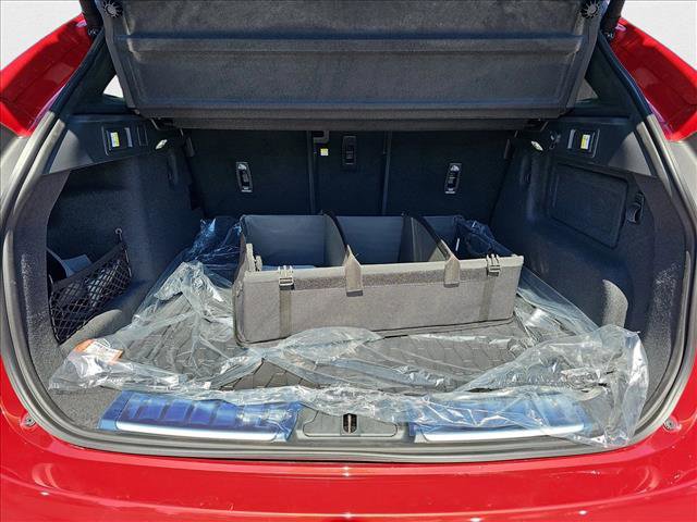 New 2026 Jaguar F-PACE R-Dynamic S image 9