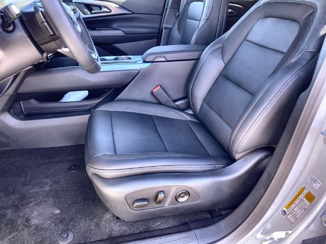 Used 2026 Chevrolet Equinox EV LT AWD/4WD image 31