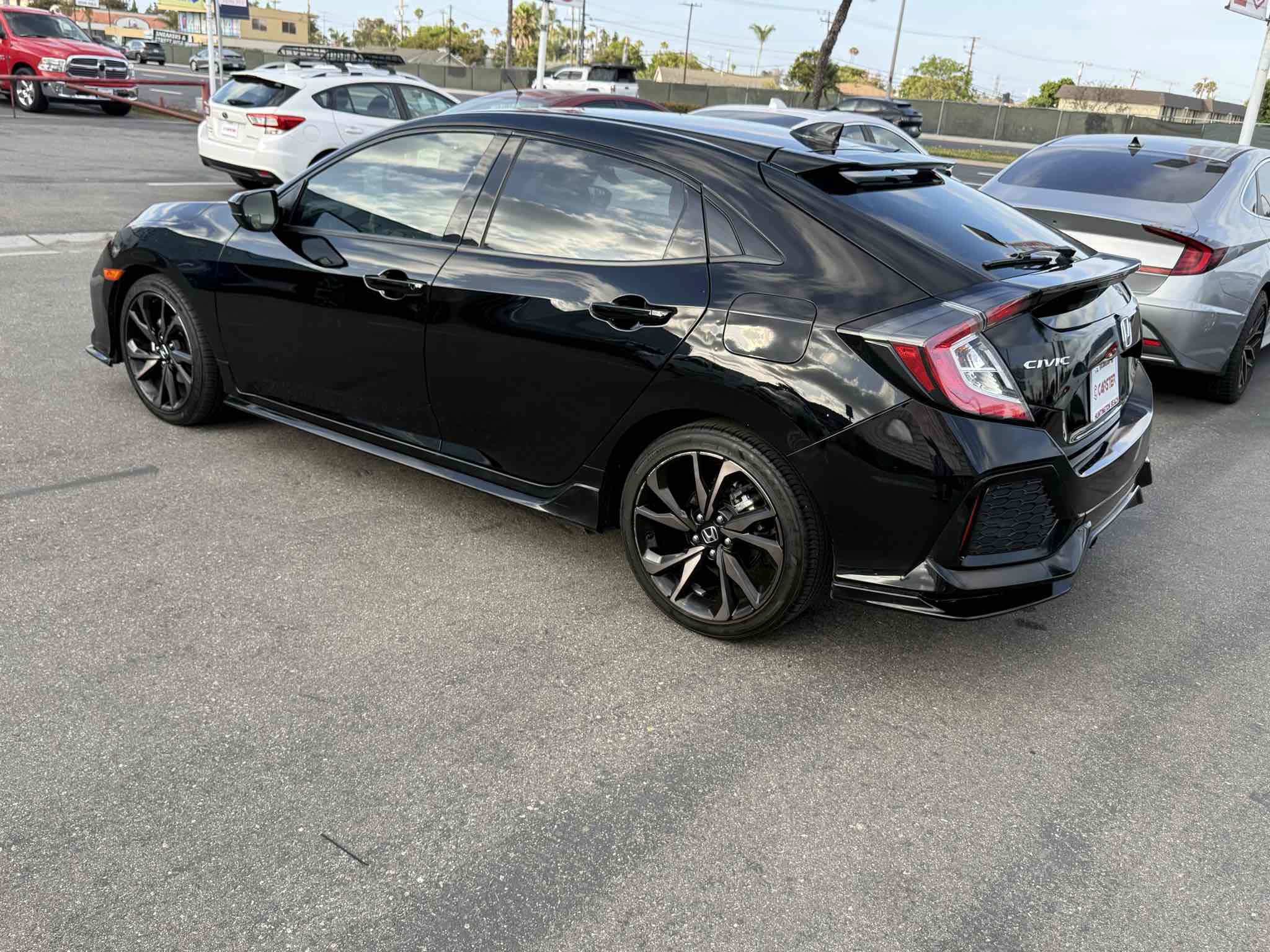 Used 2018 Honda Civic Sport image 6