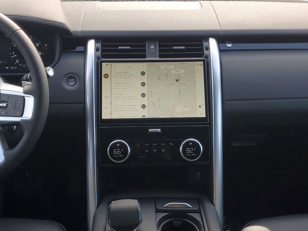 New 2026 Land Rover Discovery S image 27