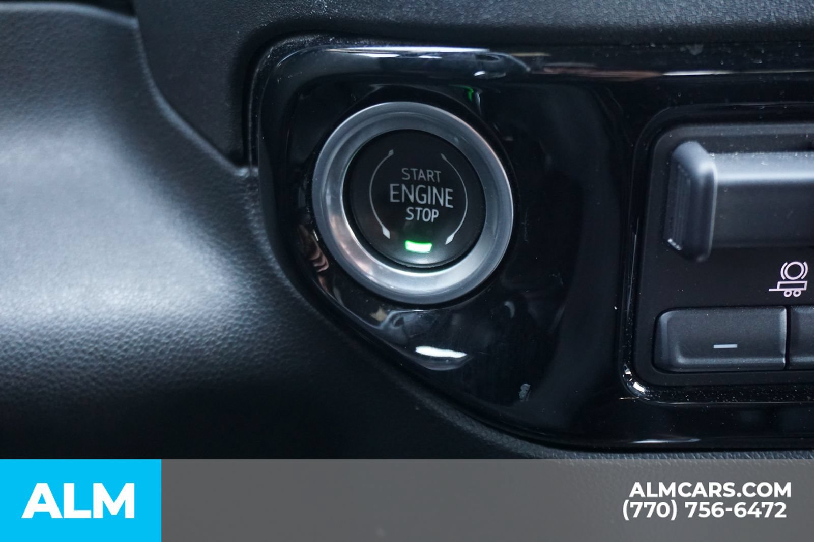 Used 2023 Chevrolet Silverado 1500 High Country w/ High Country Premium Package AWD/4WD image 33