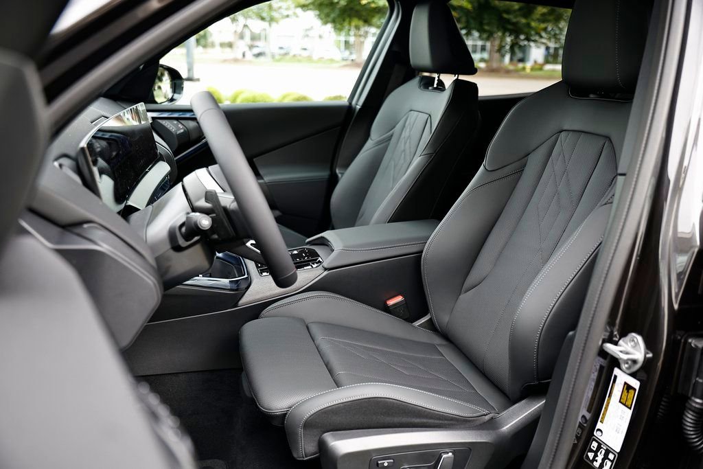 Used 2025 BMW X3 xDrive30i w/ M Sport Package image 19