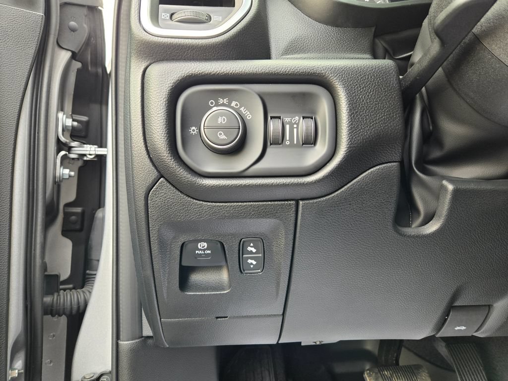 Used 2026 RAM 1500 Big Horn AWD/4WD image 17