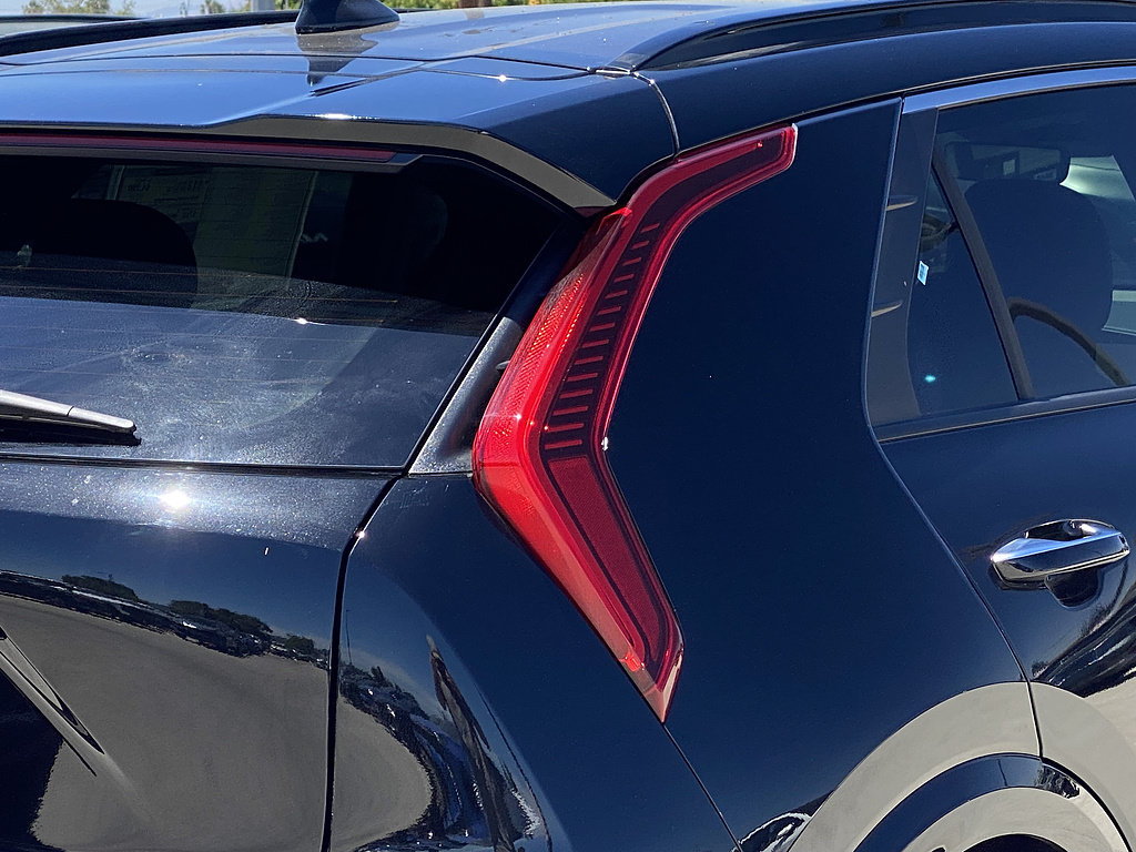 New 2026 Kia Niro Wave FWD image 4