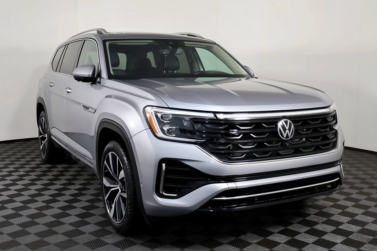 Used 2024 Volkswagen Atlas SEL Premium R-Line AWD/4WD image 5