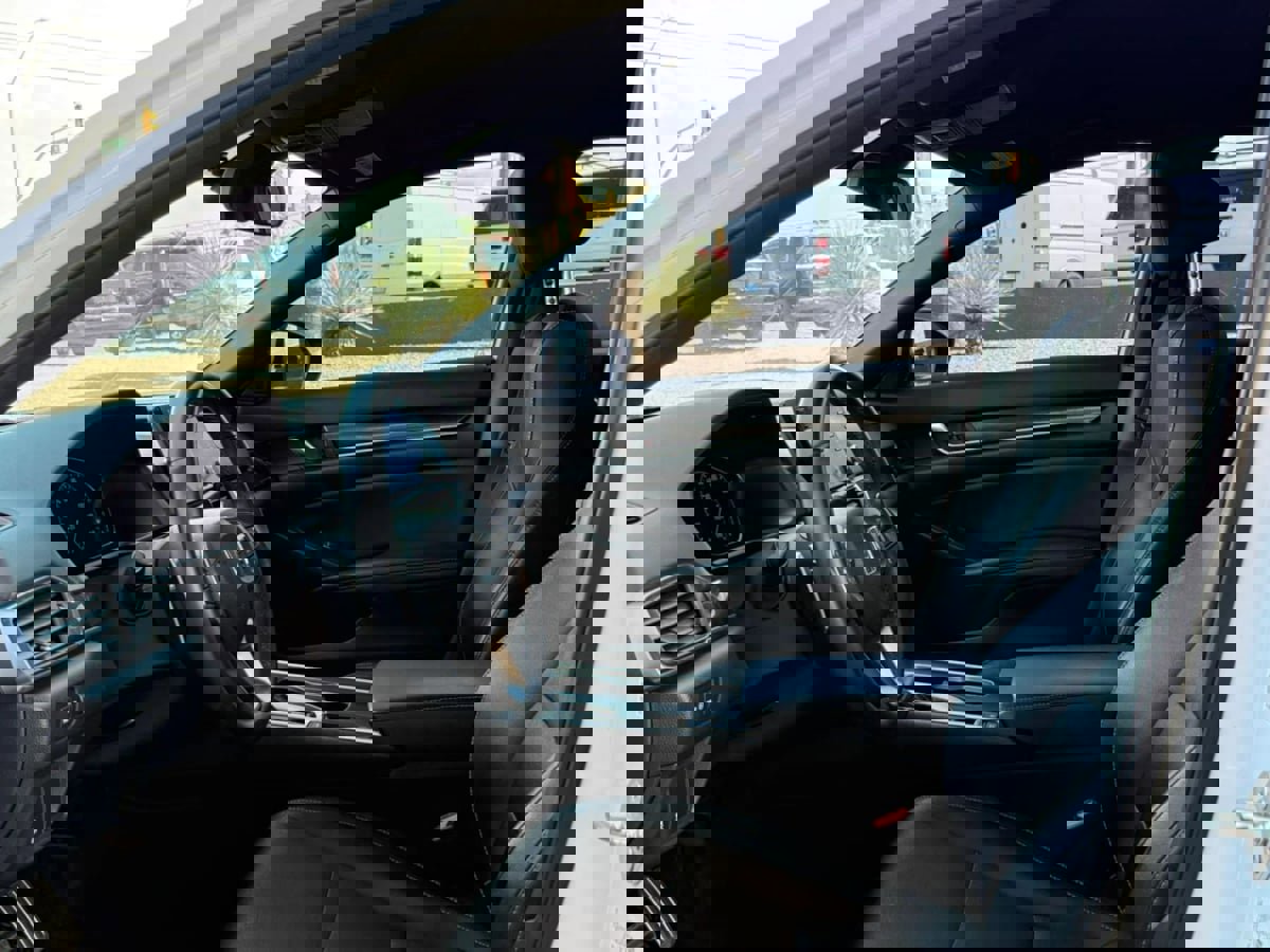 Used 2018 Honda Accord Sport image 39