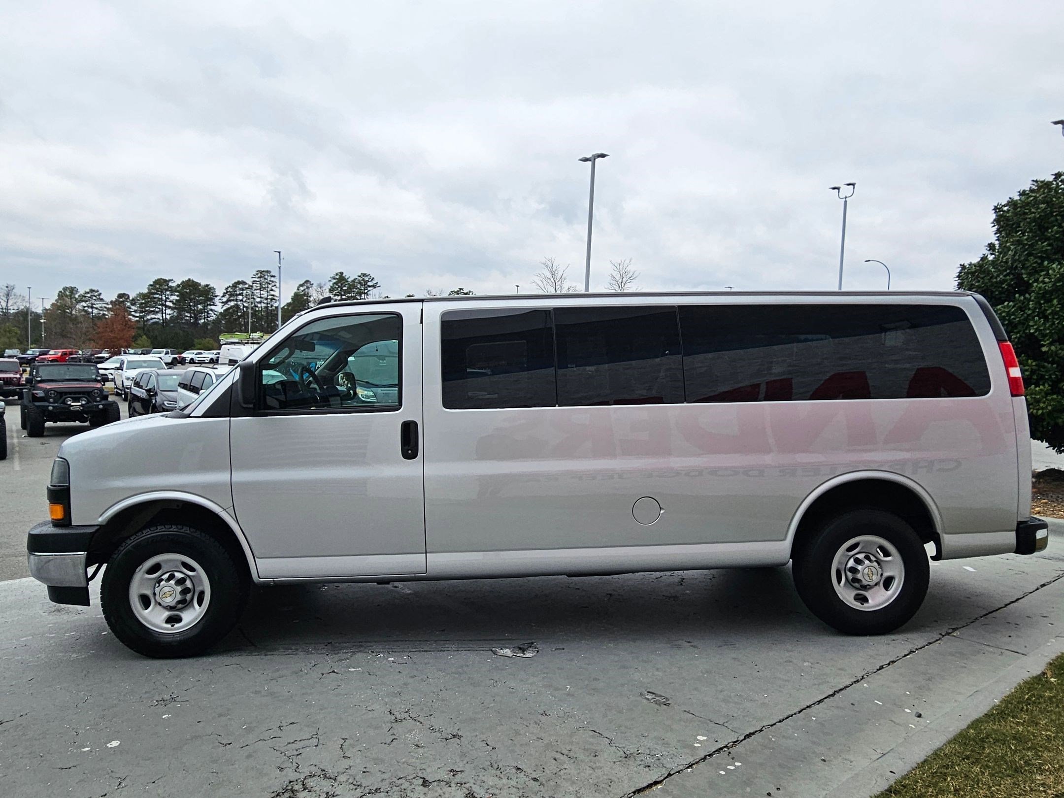 Used 2023 Chevrolet Express 3500 LS image 4