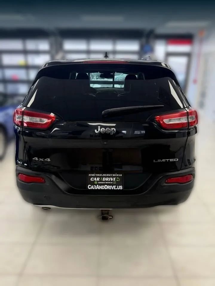 Used 2015 Jeep Cherokee Limited image 5