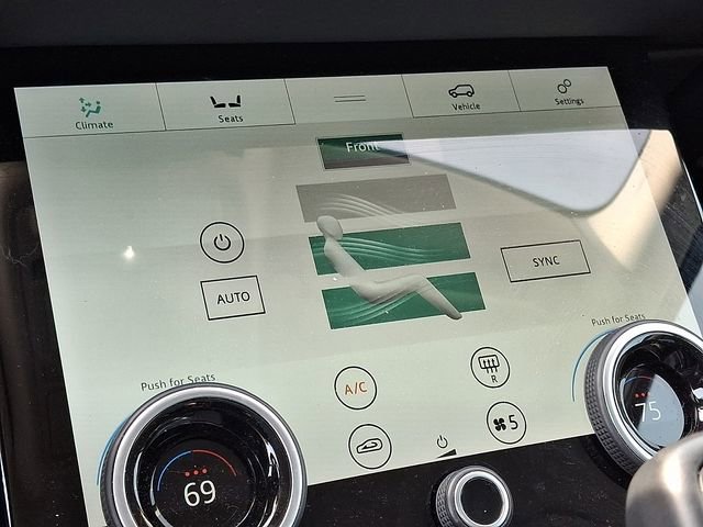 Used 2020 Land Rover Range Rover Evoque SE image 16