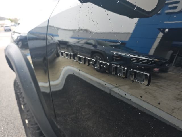 Used 2023 Chevrolet Colorado ZR2 w/ ZR2 Convenience Package III image 13