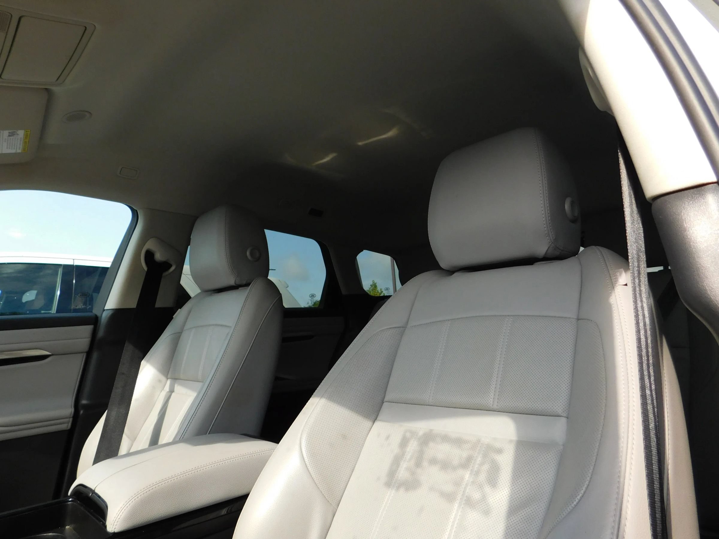 Used 2022 Land Rover Range Rover Evoque S AWD/4WD image 16
