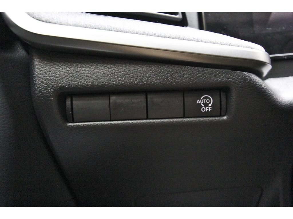 Used 2026 Nissan Kicks SV w/ SV Premium Package FWD image 22