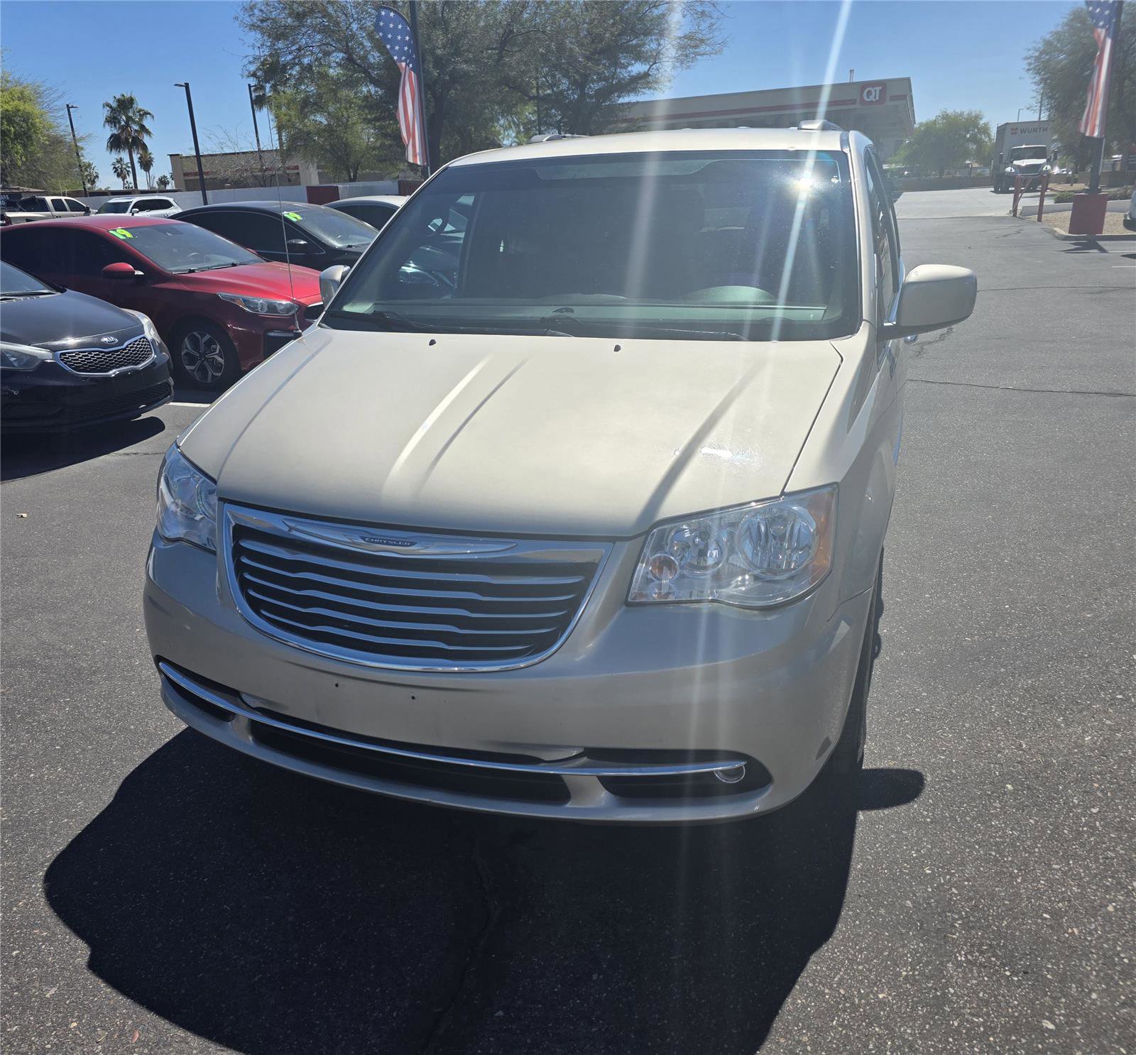 Used 2016 Chrysler Town & Country Touring w/ Driver Convenience Group