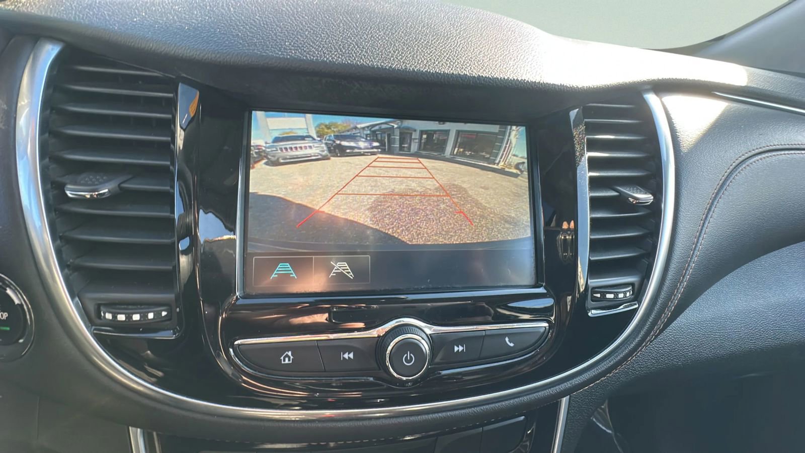 Used 2017 Chevrolet Trax Premier image 25