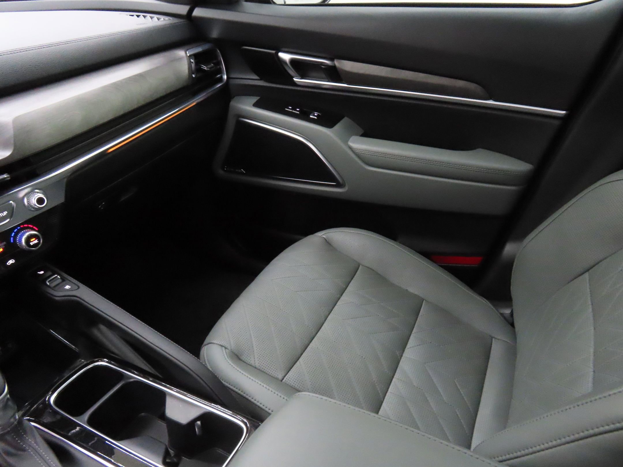 Used 2023 Kia Telluride SX Prestige X-Line image 19