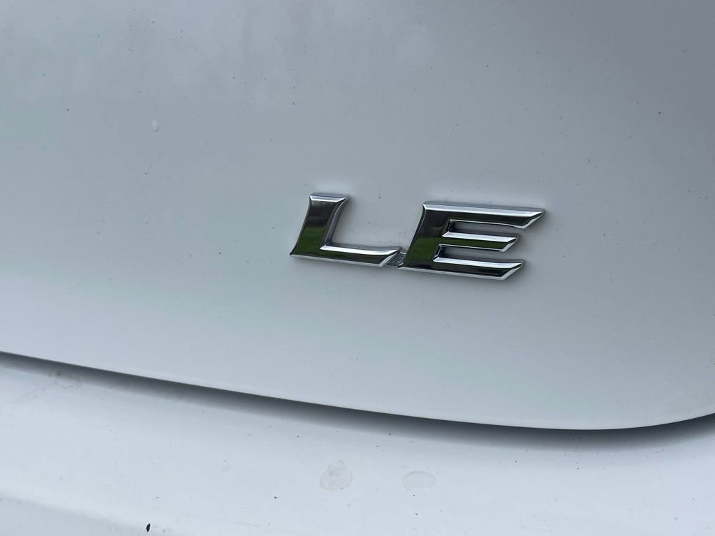Used 2025 Toyota Camry LE FWD image 15