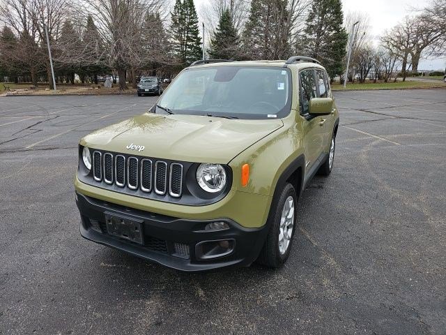 Used 2015 Jeep Renegade Latitude w/ Cold Weather Group II image 2