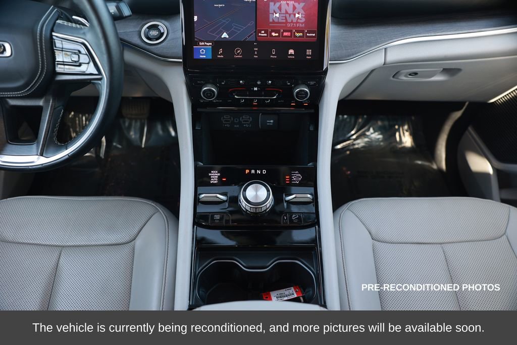 Used 2022 Jeep Grand Cherokee Overland image 31