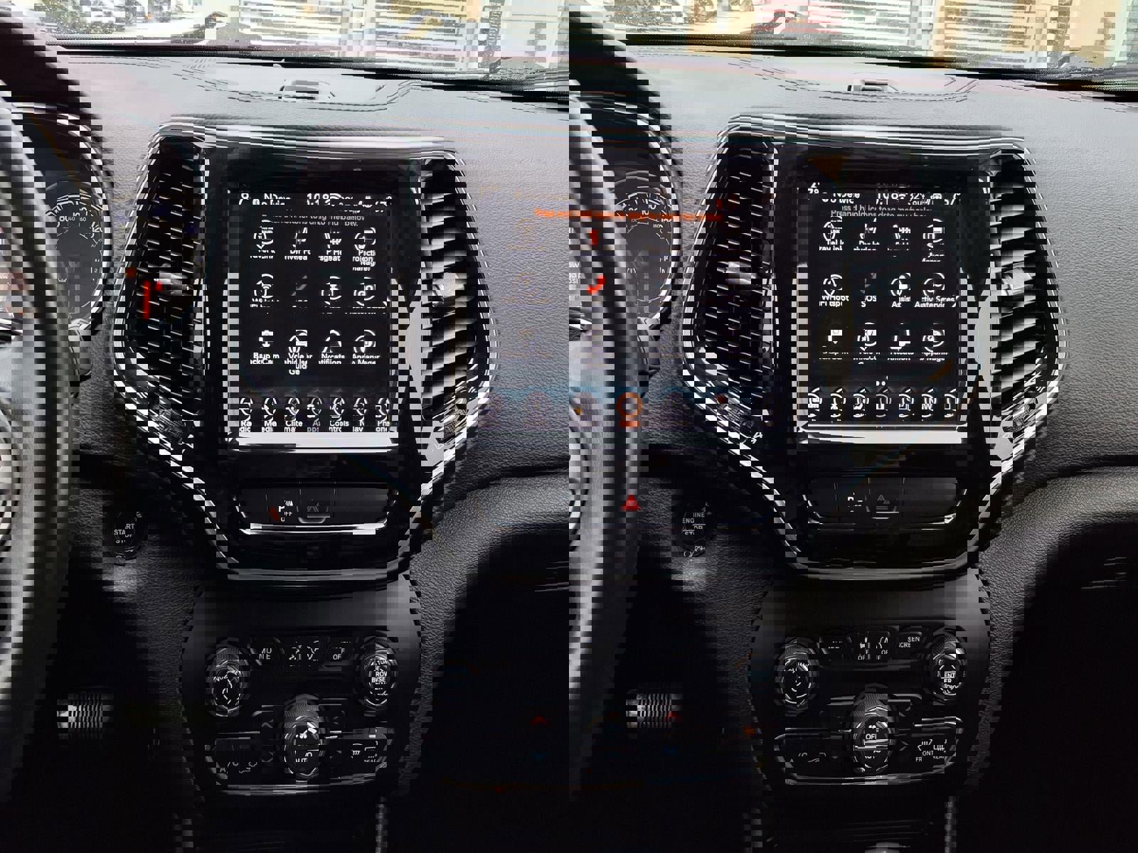 Used 2019 Jeep Cherokee Limited image 15