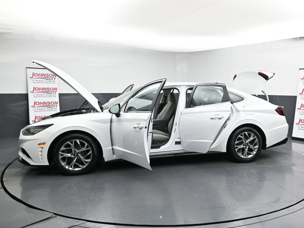 Used 2020 Hyundai Sonata SEL w/ Winter Weather Package image 28