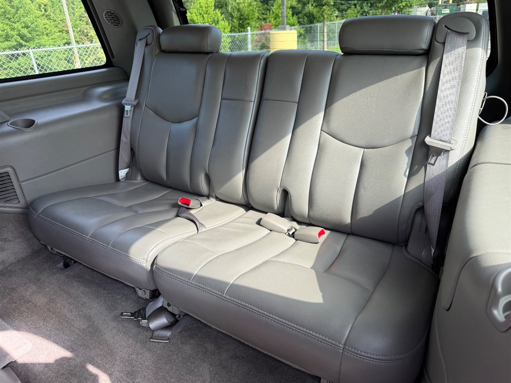 Used 2006 GMC Yukon SLT w/ SLT Preferred Equipment Group RWD image 27