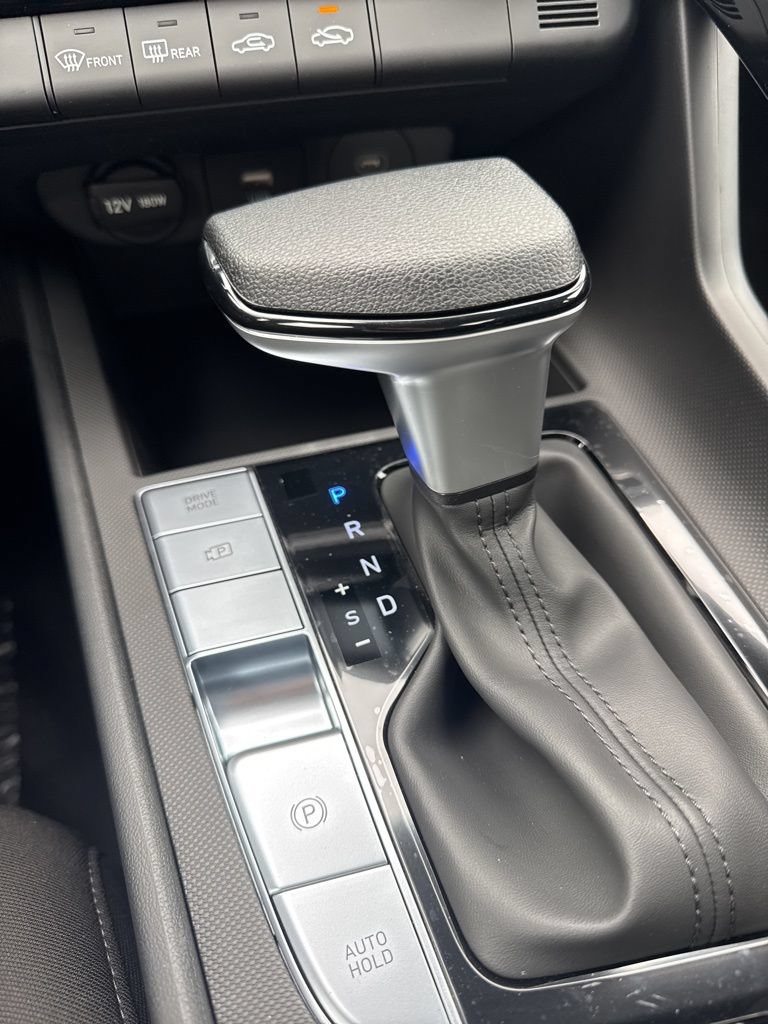 New 2026 Hyundai Elantra Hybrid FWD image 12
