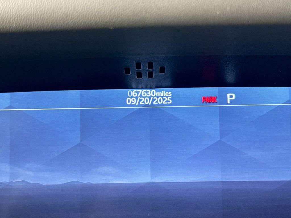 Used 2020 Land Rover Defender 110 X image 11