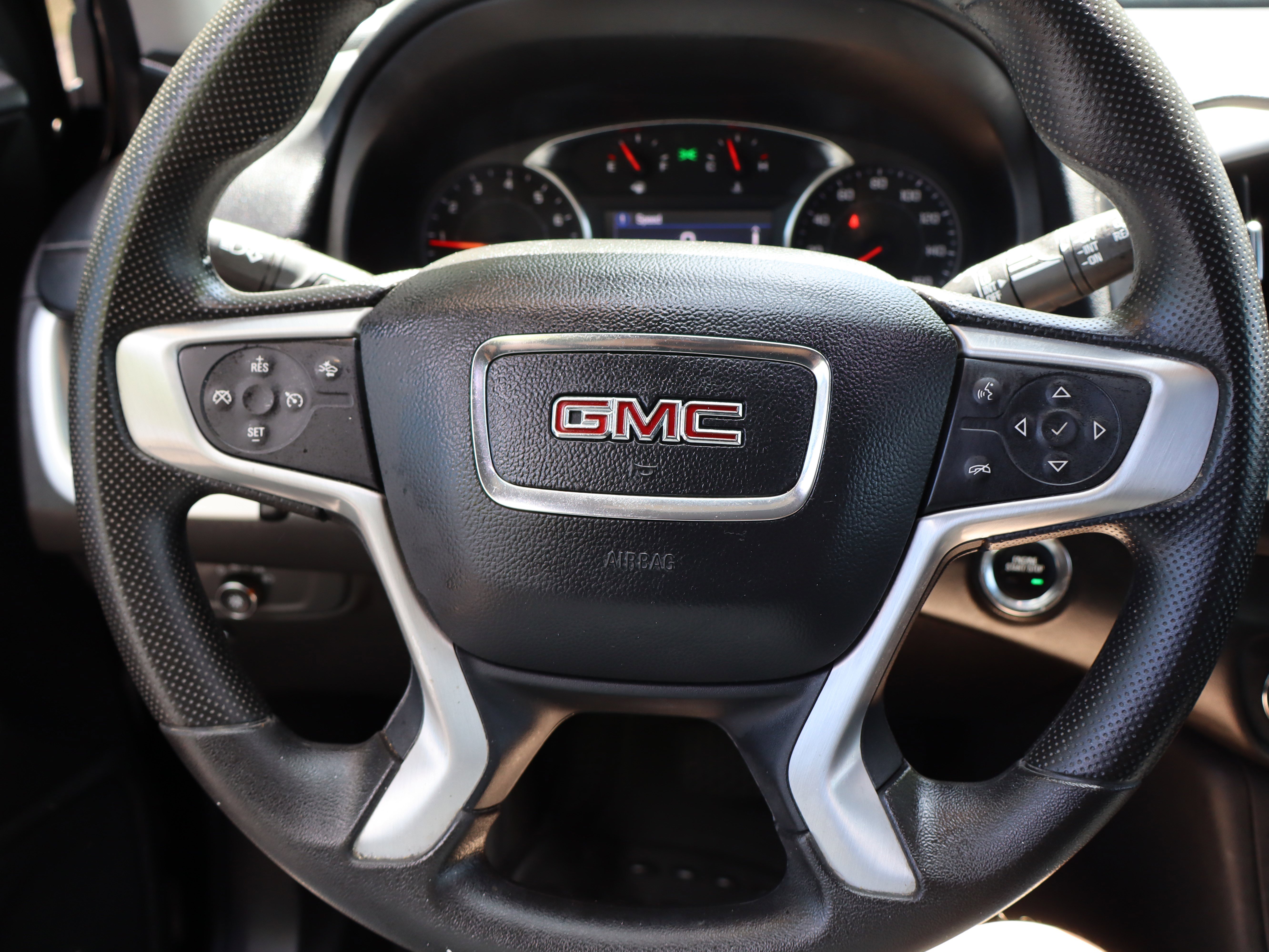 Used 2022 GMC Terrain SLE w/ Driver Convenience Package image 24