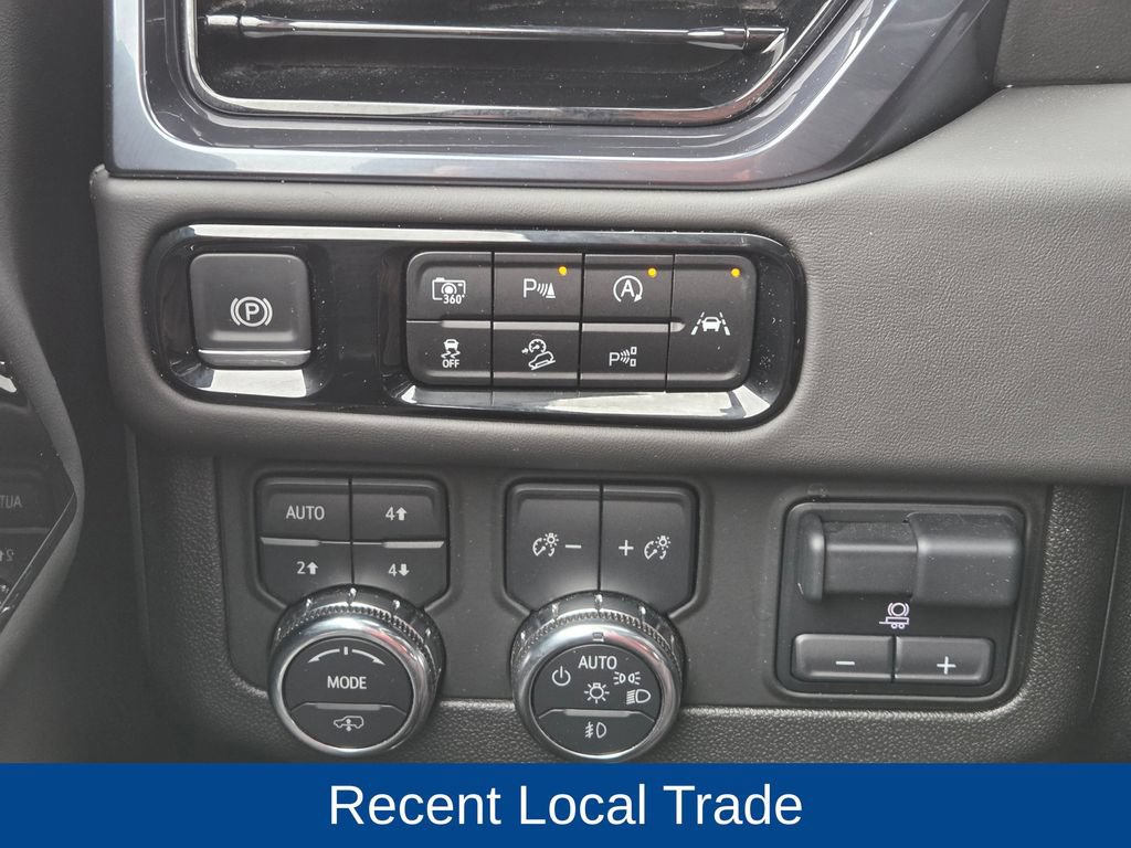 Used 2025 GMC Yukon XL AT4 Ultimate AWD/4WD image 22