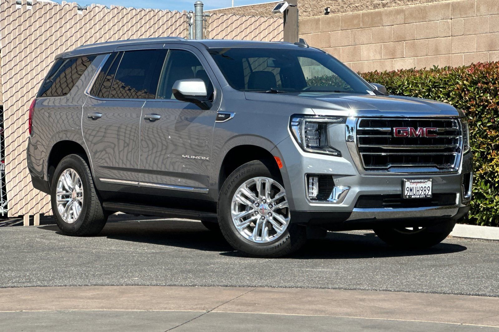 Certified 2024 GMC Yukon SLT w/ Max Trailering Package image 2