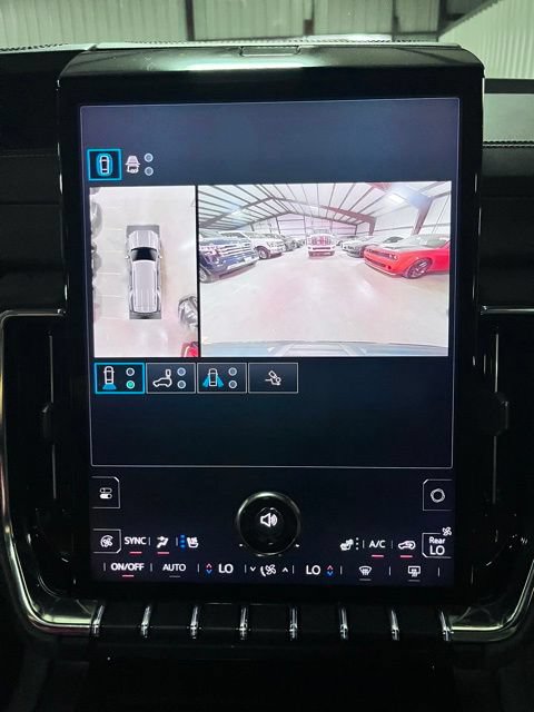 Used 2025 GMC Yukon Denali Ultimate w/ LPO, Floor Liner Package AWD/4WD image 20