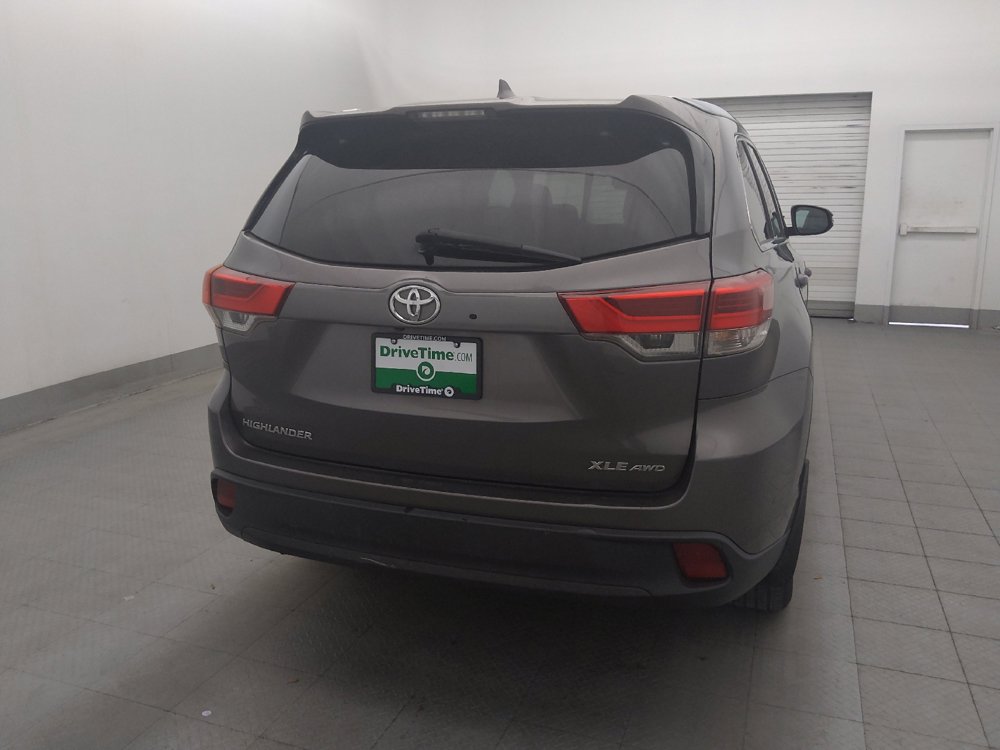 Used 2019 Toyota Highlander XLE AWD/4WD image 7