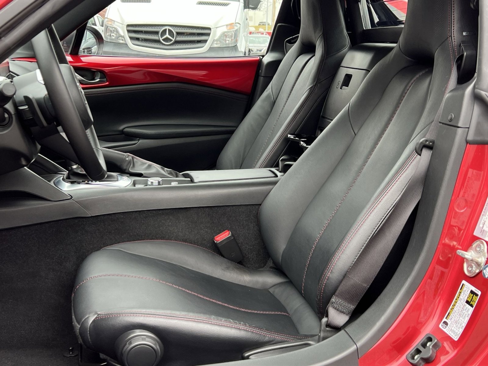 Used 2017 MAZDA MX-5 Miata RF Grand Touring image 11