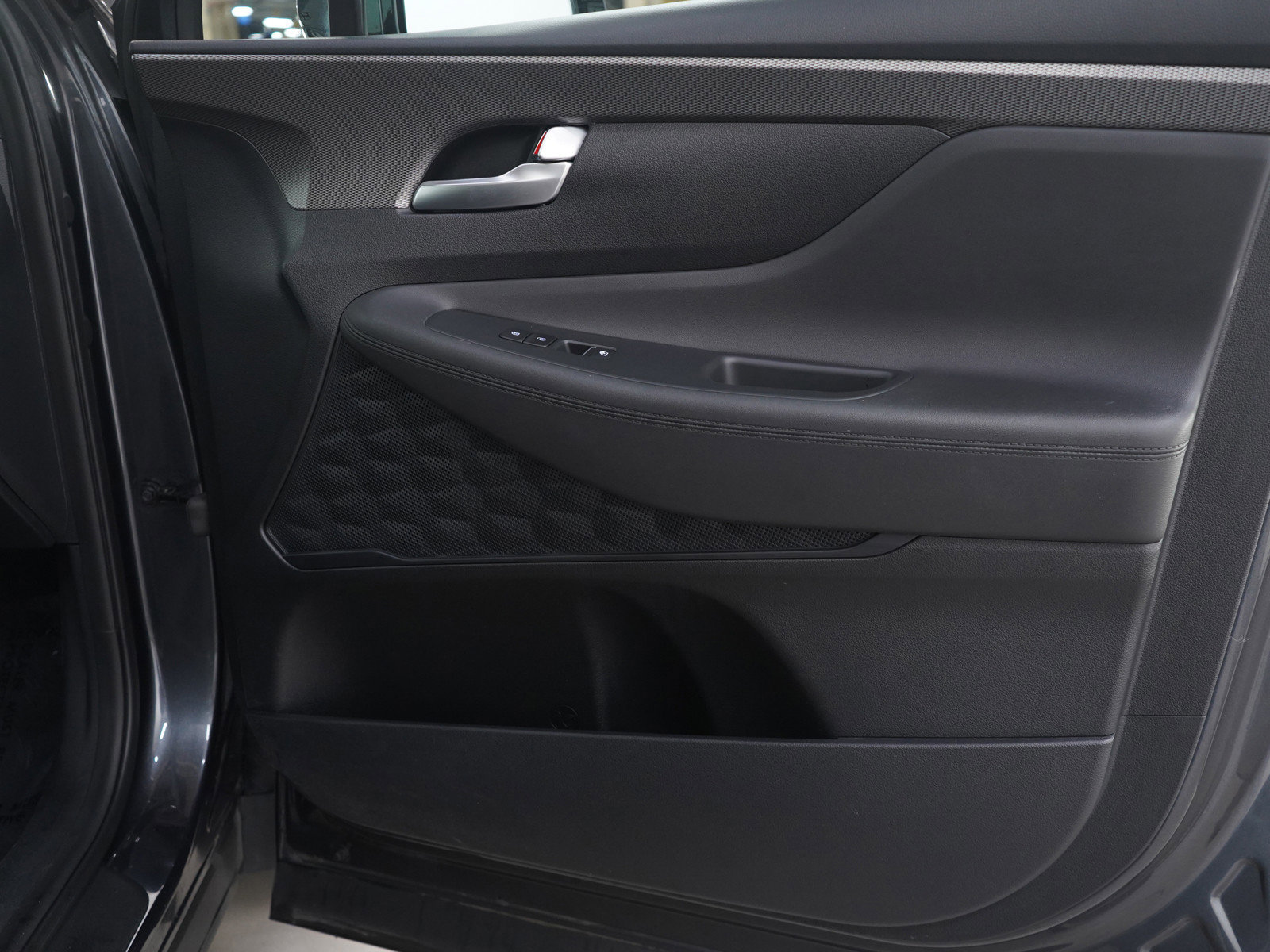 Used 2020 Hyundai Santa Fe SEL image 9