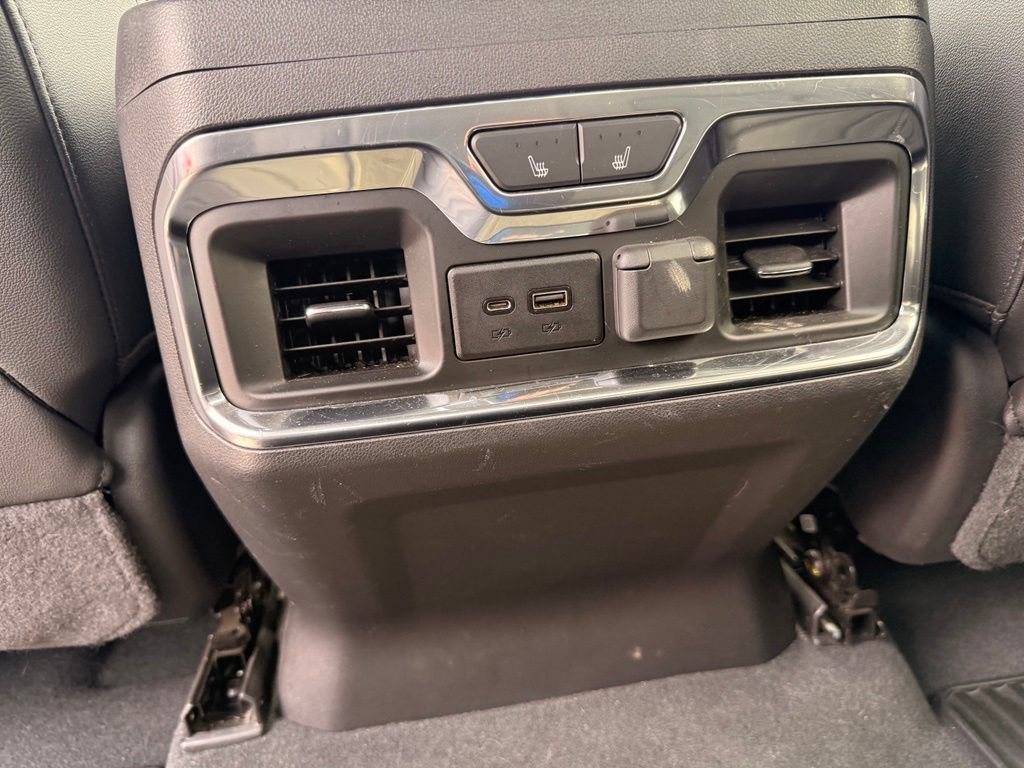 Used 2019 Chevrolet Silverado 1500 LTZ w/ LTZ Premium Package AWD/4WD image 16