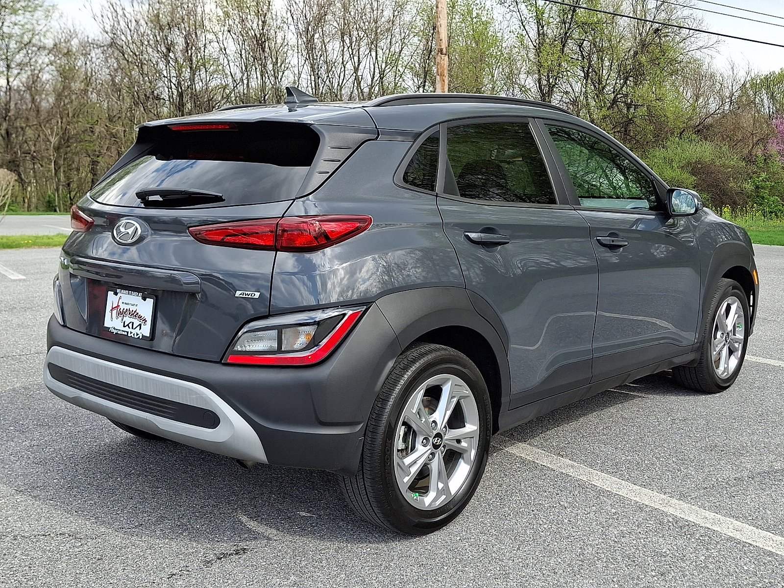 Used 2023 Hyundai Kona SEL w/ Cargo Package image 6