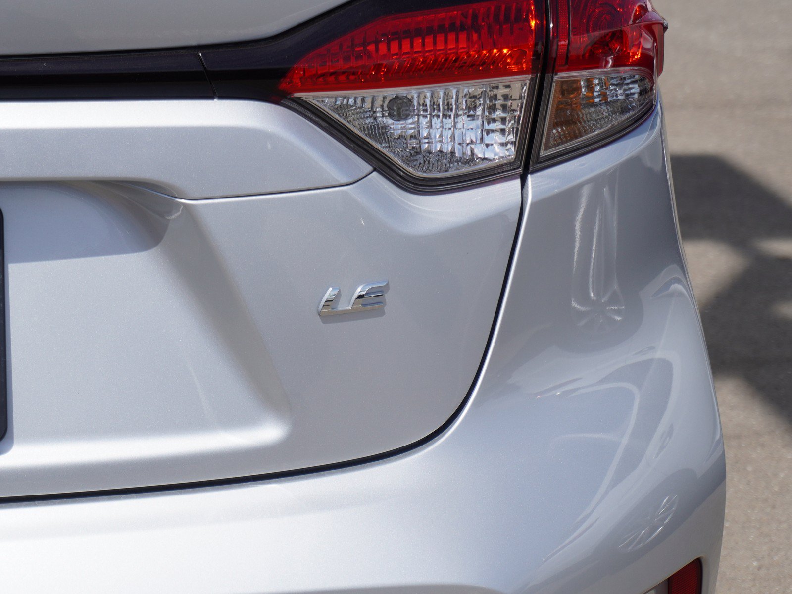 Used 2026 Toyota Corolla LE w/ LE Premium Package FWD image 10