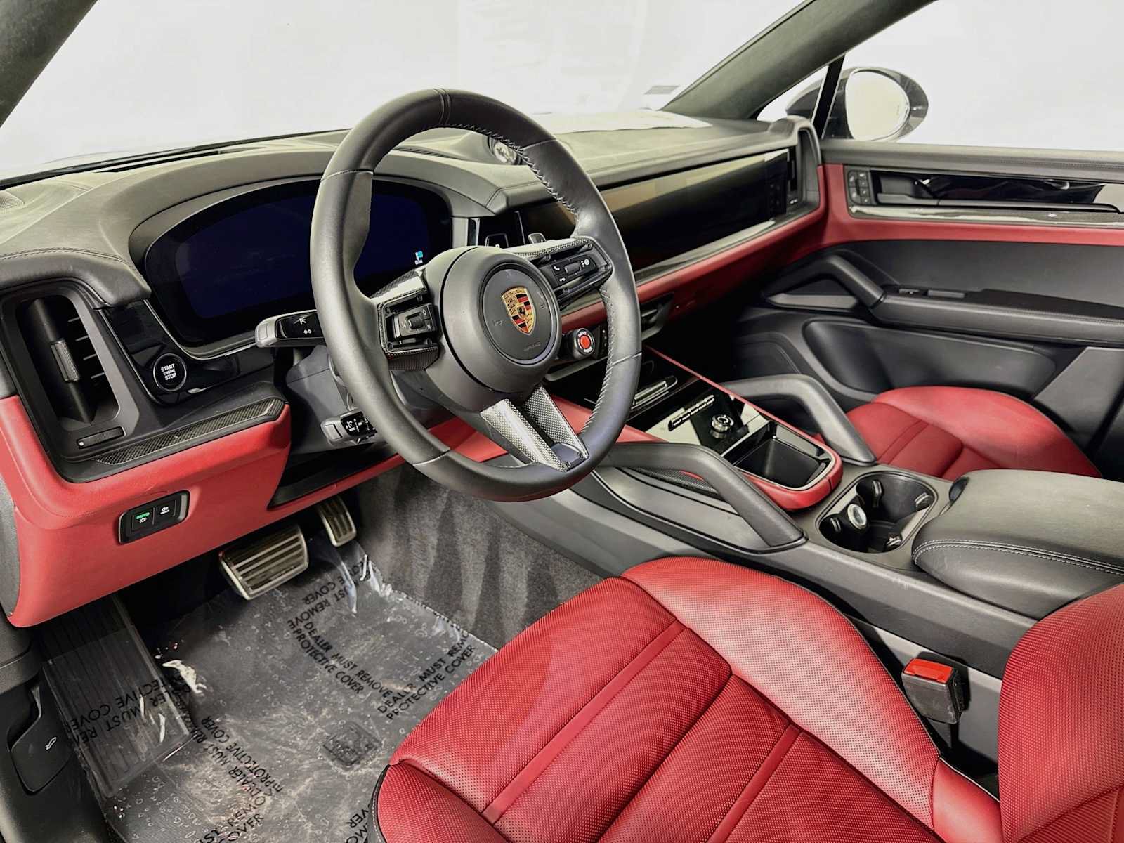 Certified 2024 Porsche Cayenne Turbo GT AWD/4WD image 4