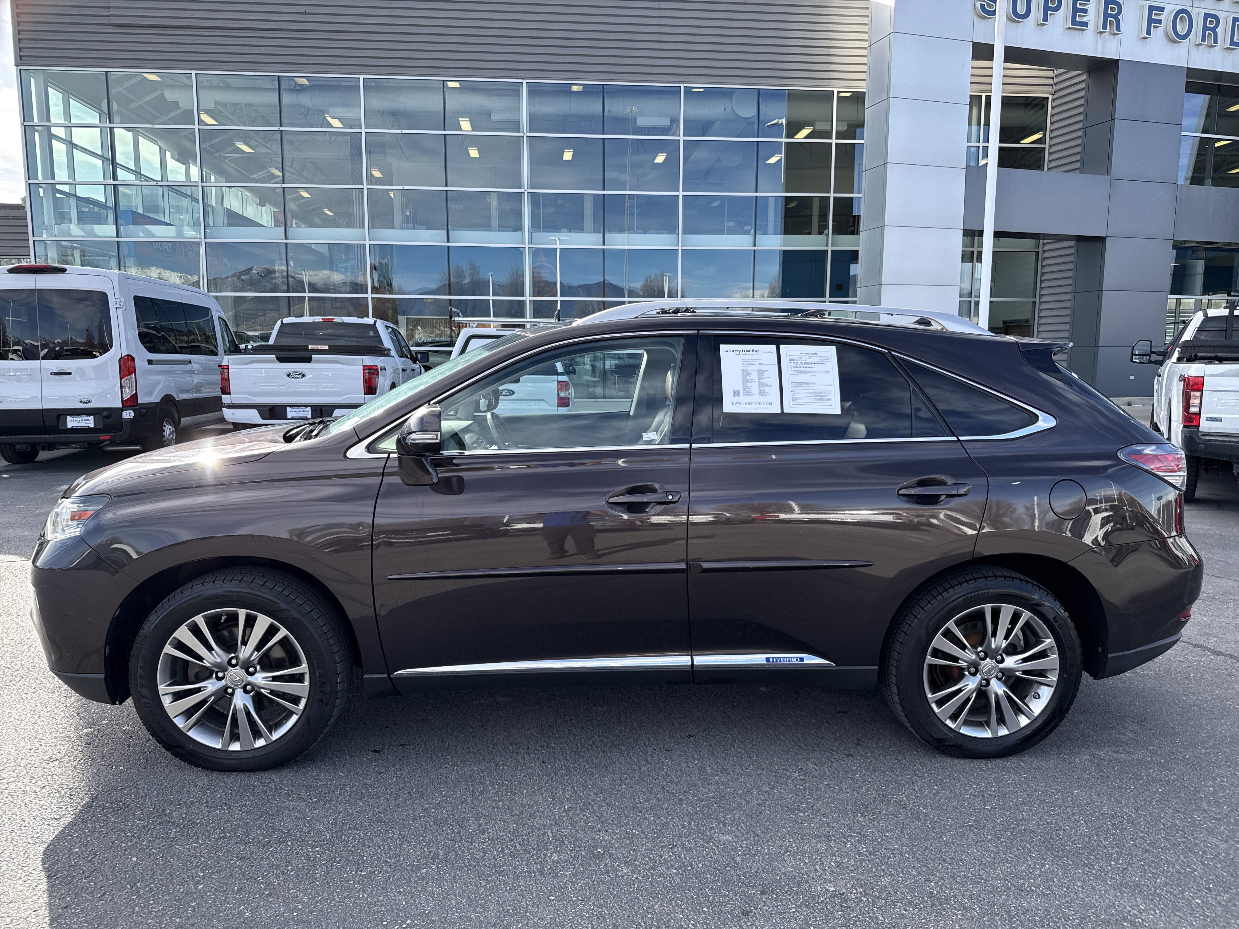 Used 2013 Lexus RX 450h AWD w/ Navigation Pkg image 2