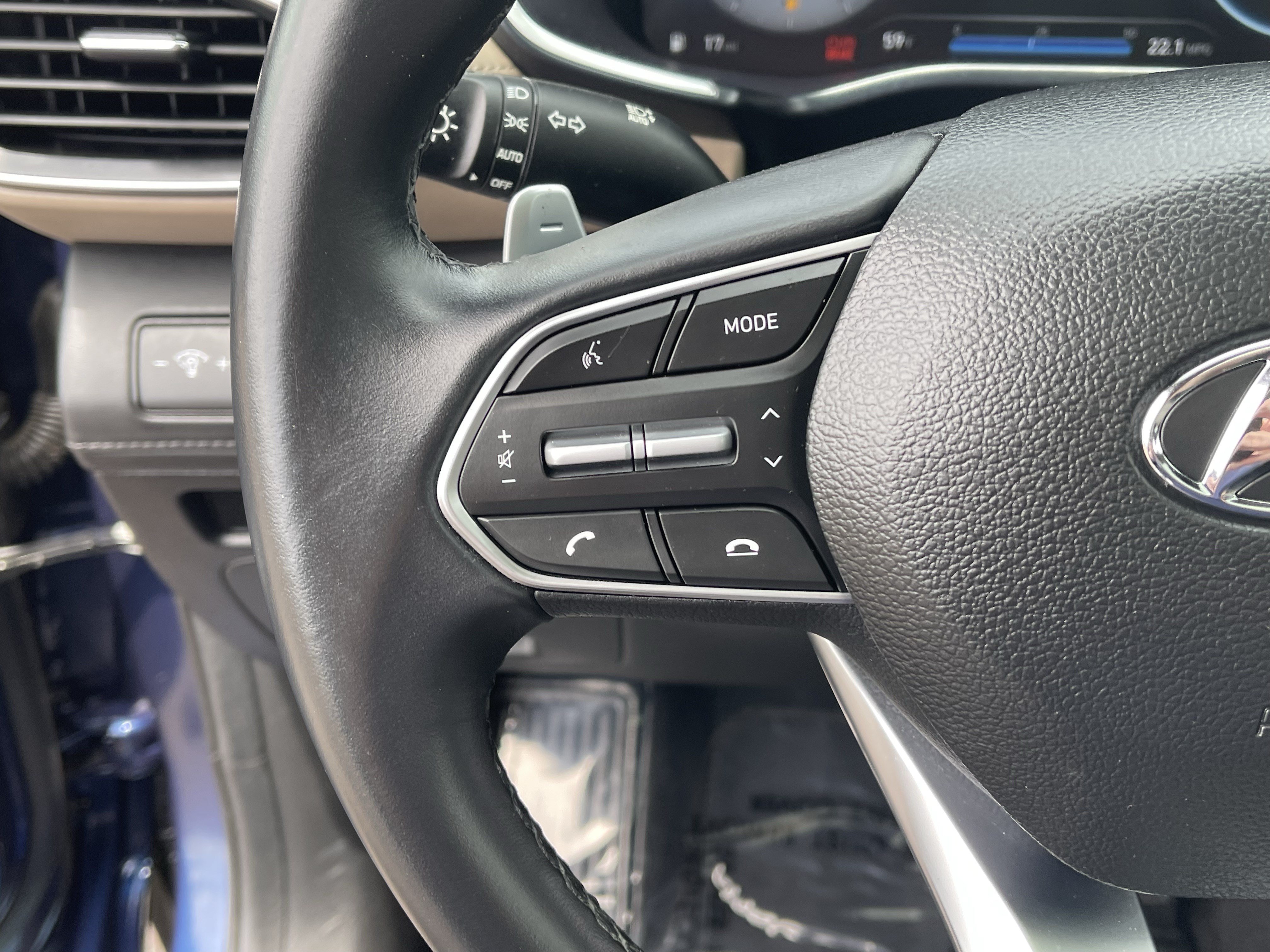 Certified 2023 Hyundai Santa Fe SEL w/ Premium Package AWD/4WD image 23