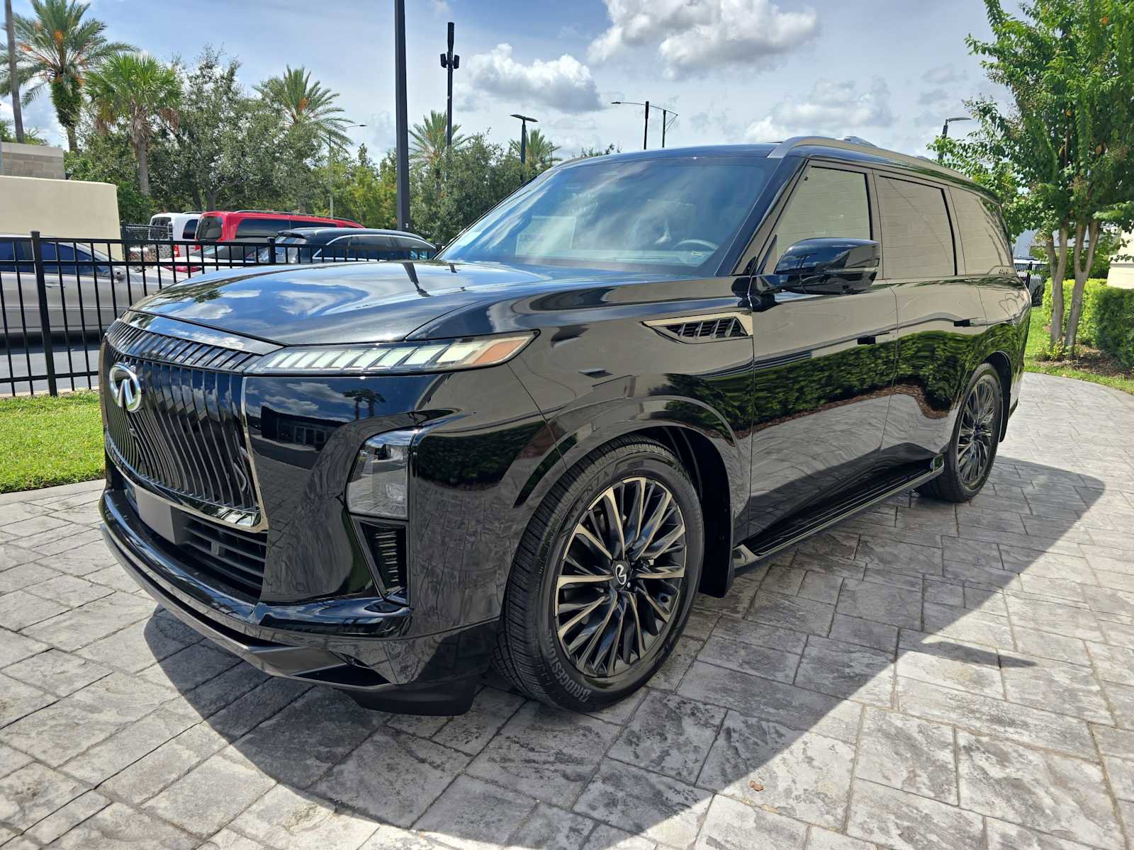 New 2026 INFINITI QX80 Autograph w/ Autograph Exterior Package image 8